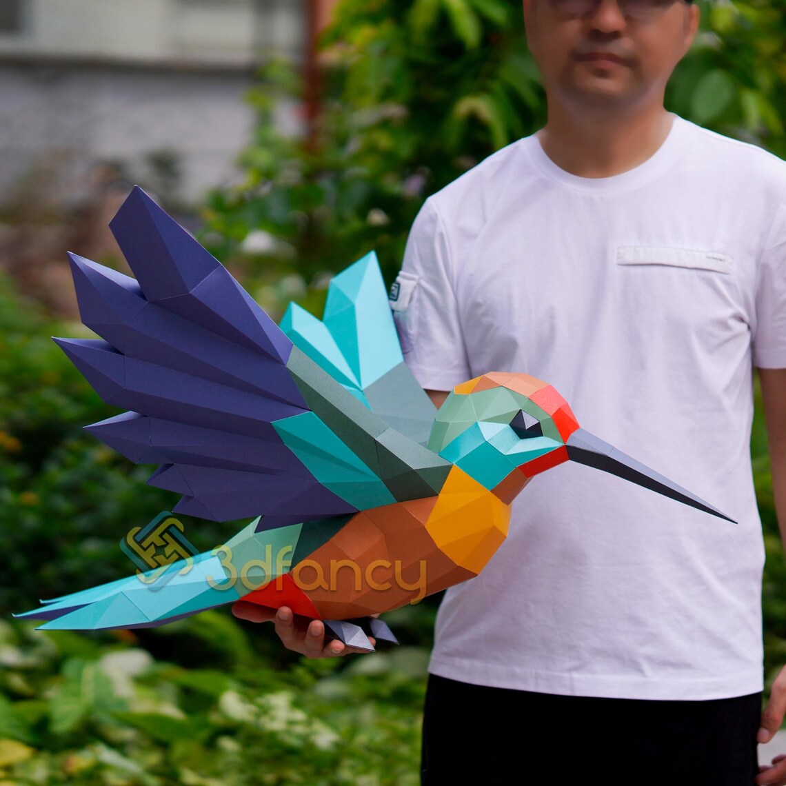 Colibri low poly papercraft PDF - Fold & Craft -
