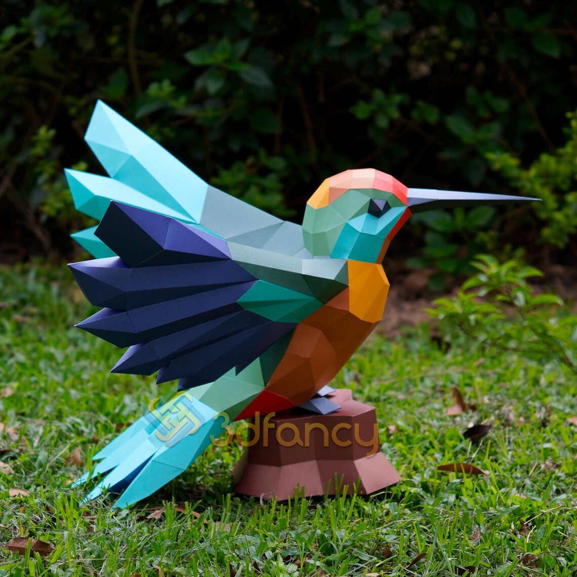 Colibri low poly papercraft PDF - Fold & Craft -