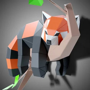 Sculpture en papier panda roux paresseux dans un arbre -Fold & Craft -